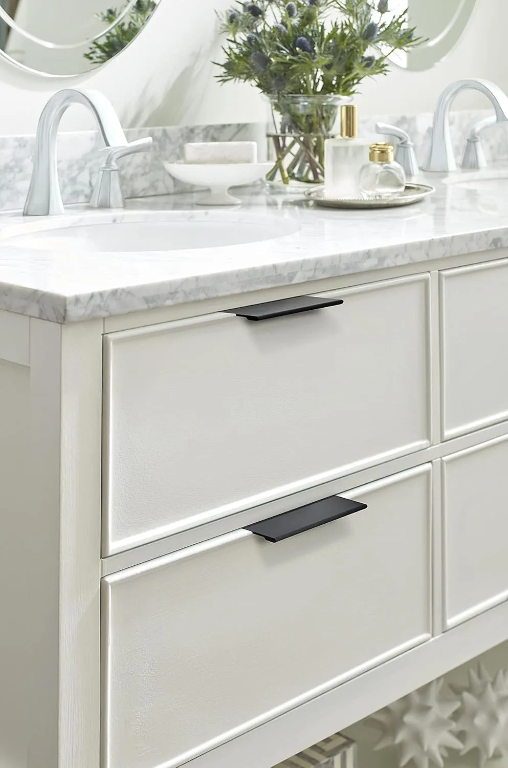 Amerock | Cabinet Pull | Matte Black | 3 inch (76 mm) Center to Center | Edge Pull | 10 Pack | Drawer Pull | Drawer Handle | Cabinet Hardware