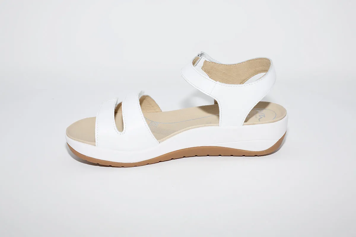ARA - LOW WEDGE VELCRO SANDAL - WHITE LEATHER