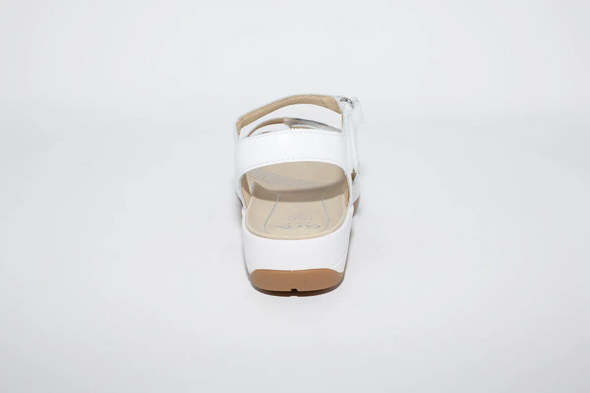 ARA - LOW WEDGE VELCRO SANDAL - WHITE LEATHER