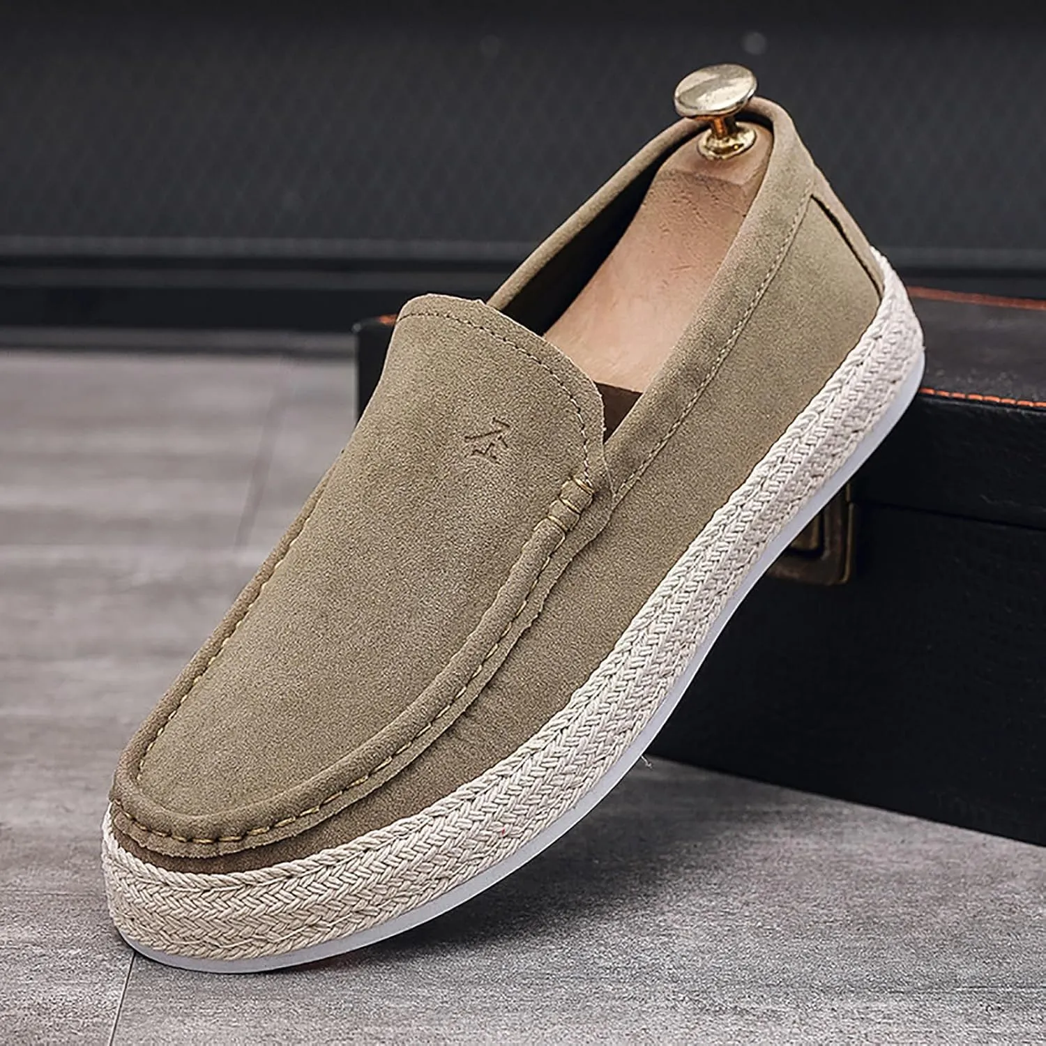 AUNTHUI Men's Slip-On Espadrille Loafers,Fashion Breathable Handmade Straw Moccasins,Non-Slip Comfortable Casual Walking Driving Flat Sneakers