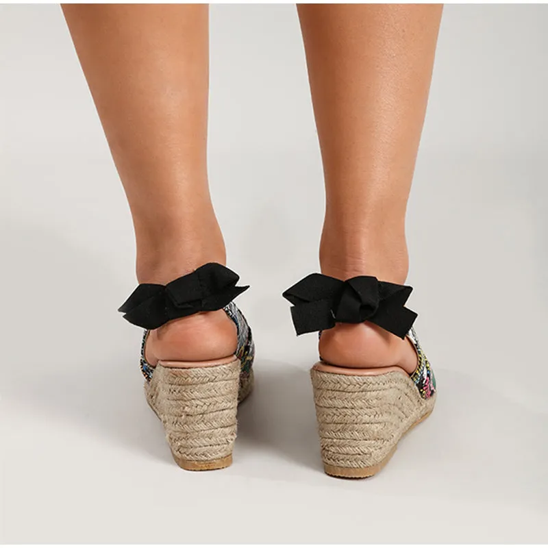 BerriesJam - Slip On Closed Toe Platform Espadrille