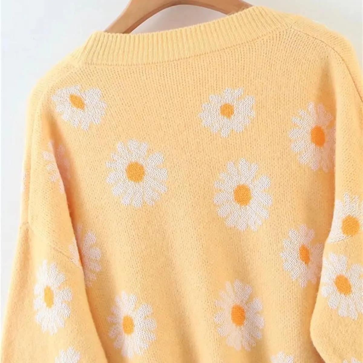 Hyipels Women's Long Sleeve Cardigan Sweater,Cute Y2K Top Knit Colorful Patterned V Neck Button Outwear S~XL