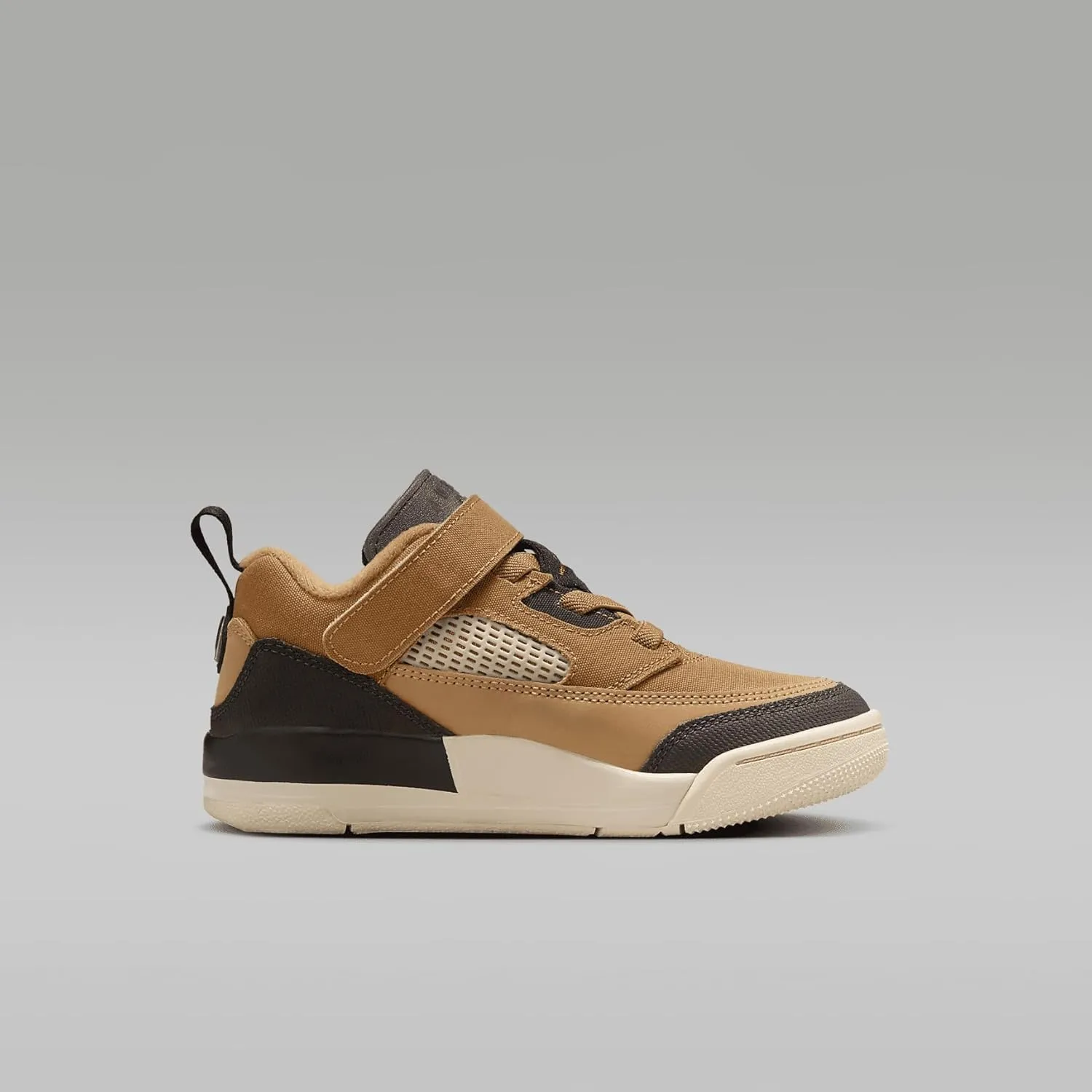 Jordan Spizike Low Little Kids' Shoes (FQ3951-202, Flax/Black/Sanddrift/Baroque Brown)
