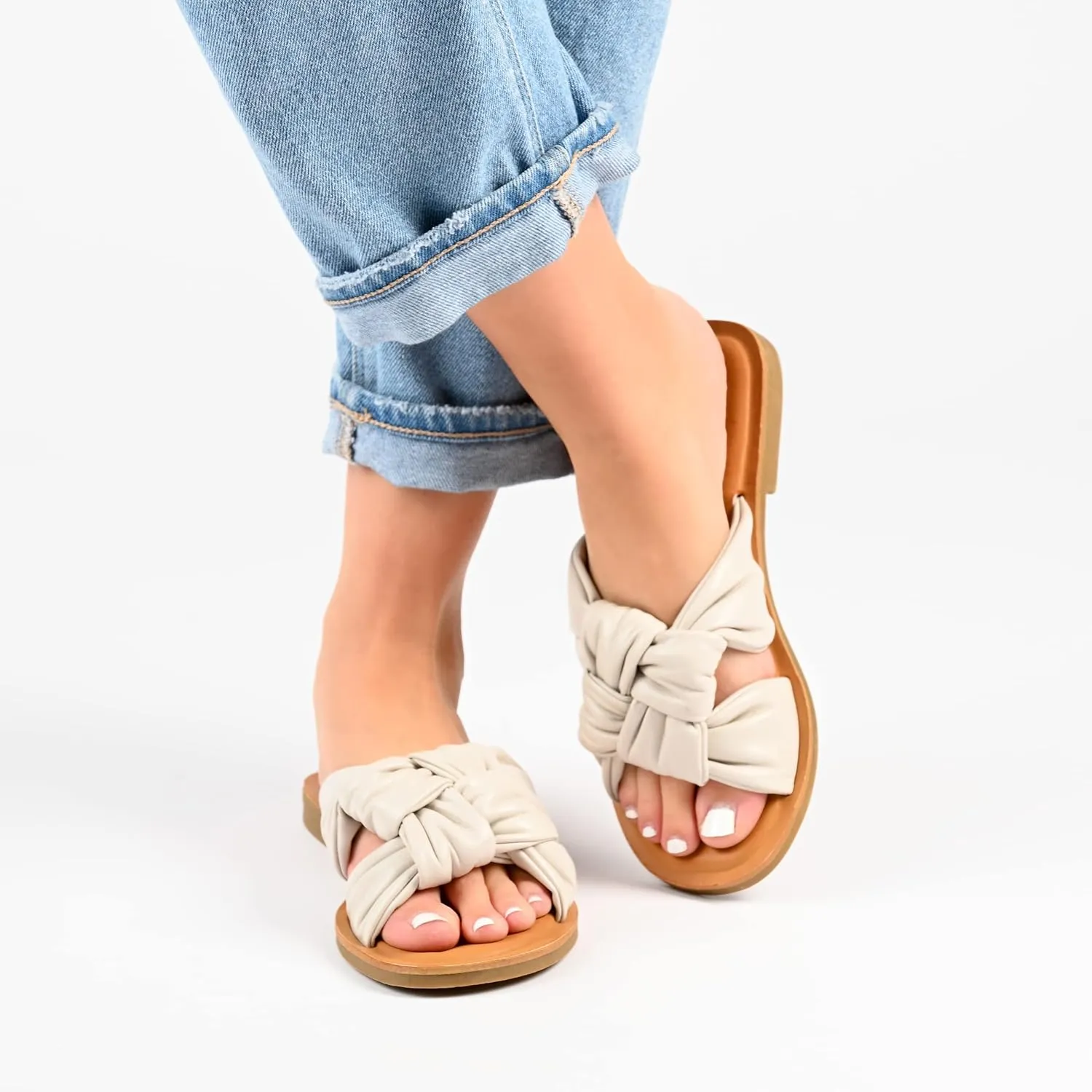 Journee Women's Comfort Foam Kianna Sandals