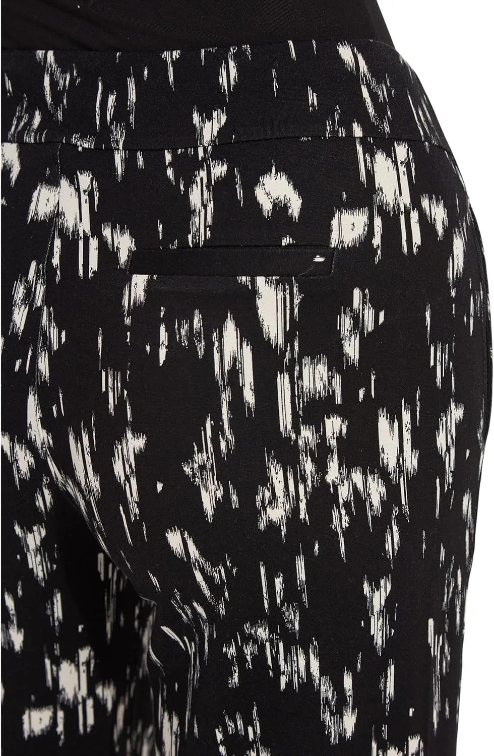 Lyssé Women's Aries Crop Relaxed Wide Leg Print