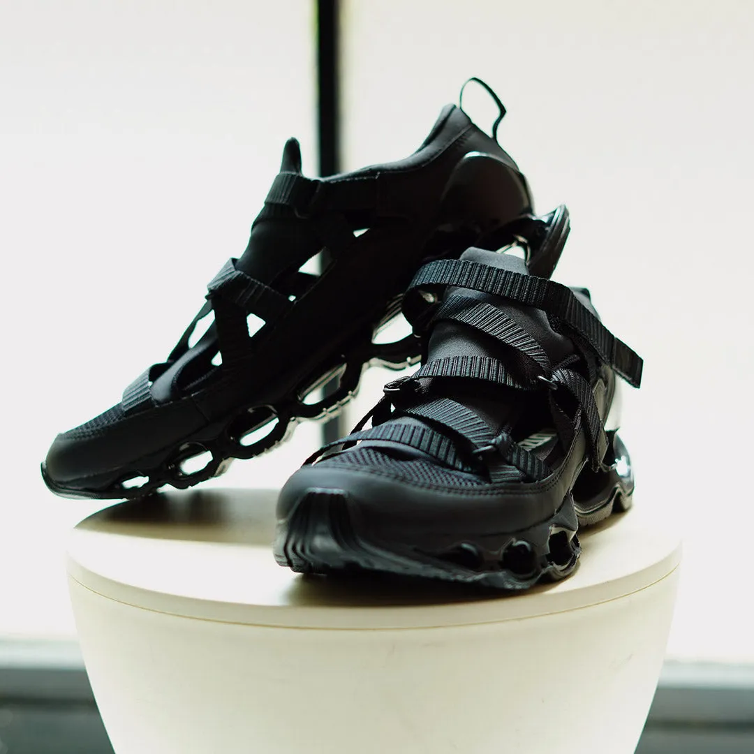 MIZUNO / Wave Prophecy Strap Sneaker Sandals