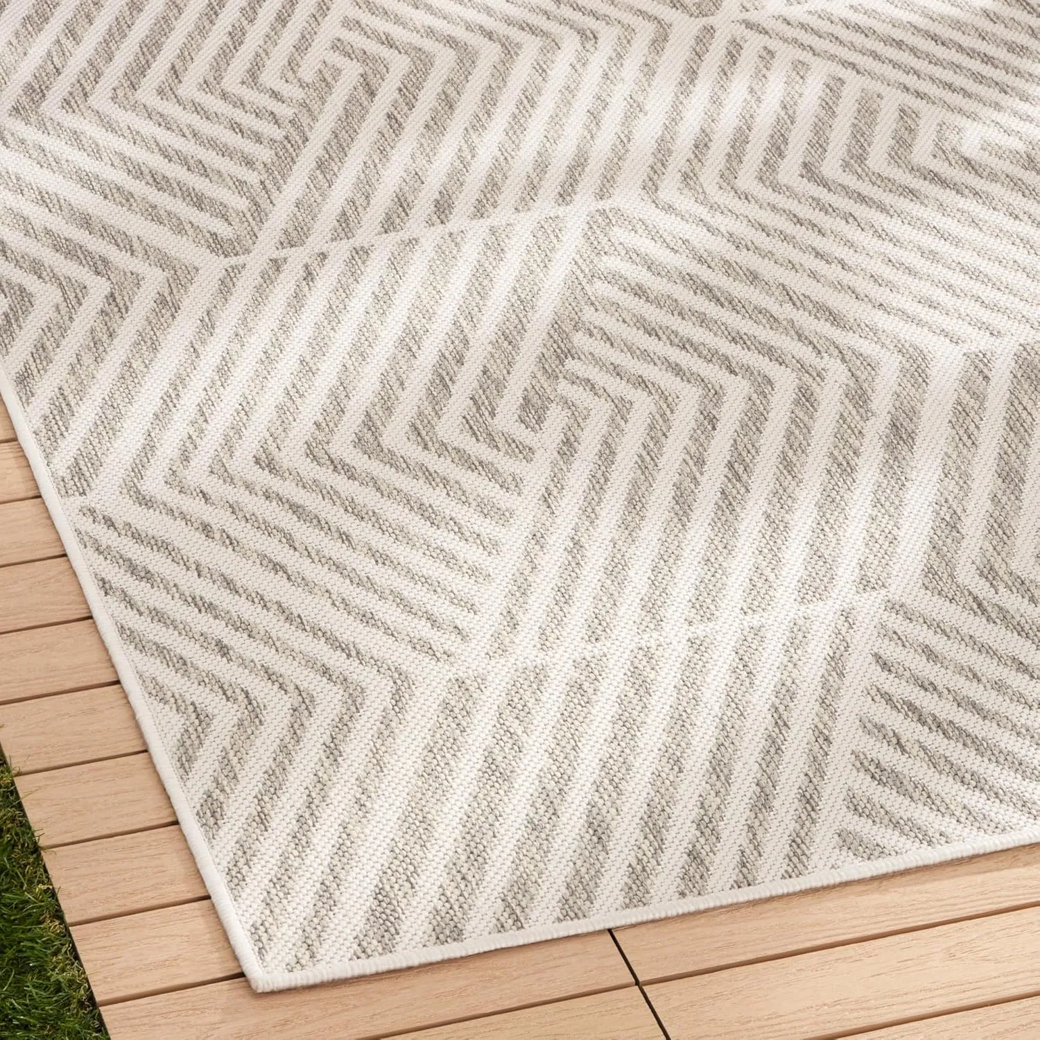 Nicole Miller New York Patio Country Ombre Geo Indoor Outdoor Area Rug, UV Fade Resistant, Low Pile, Grey/Cream, 5'2"x7'2"