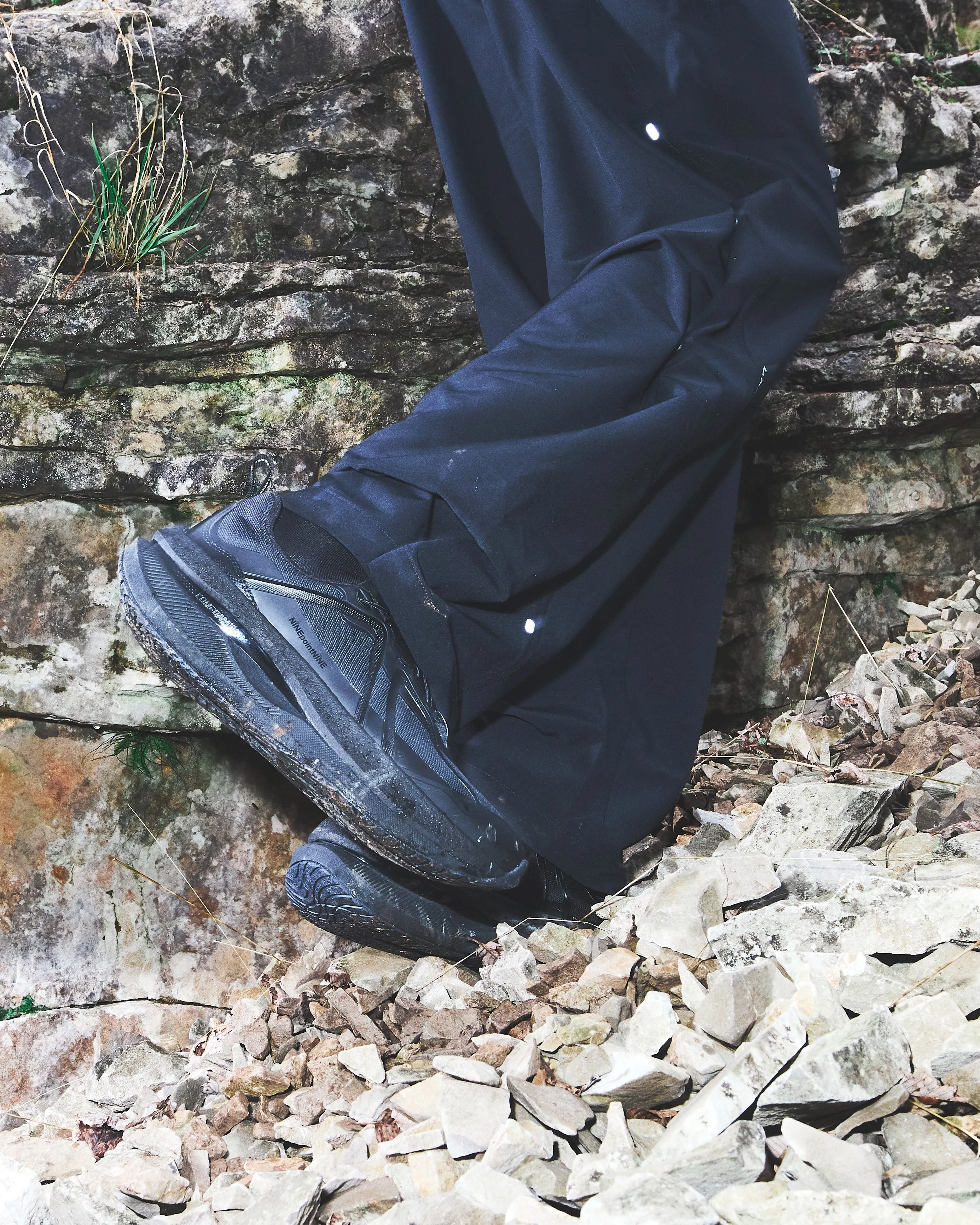 NīNEpointNīNE x LI-NING Time Gate Soft Go Max-Black