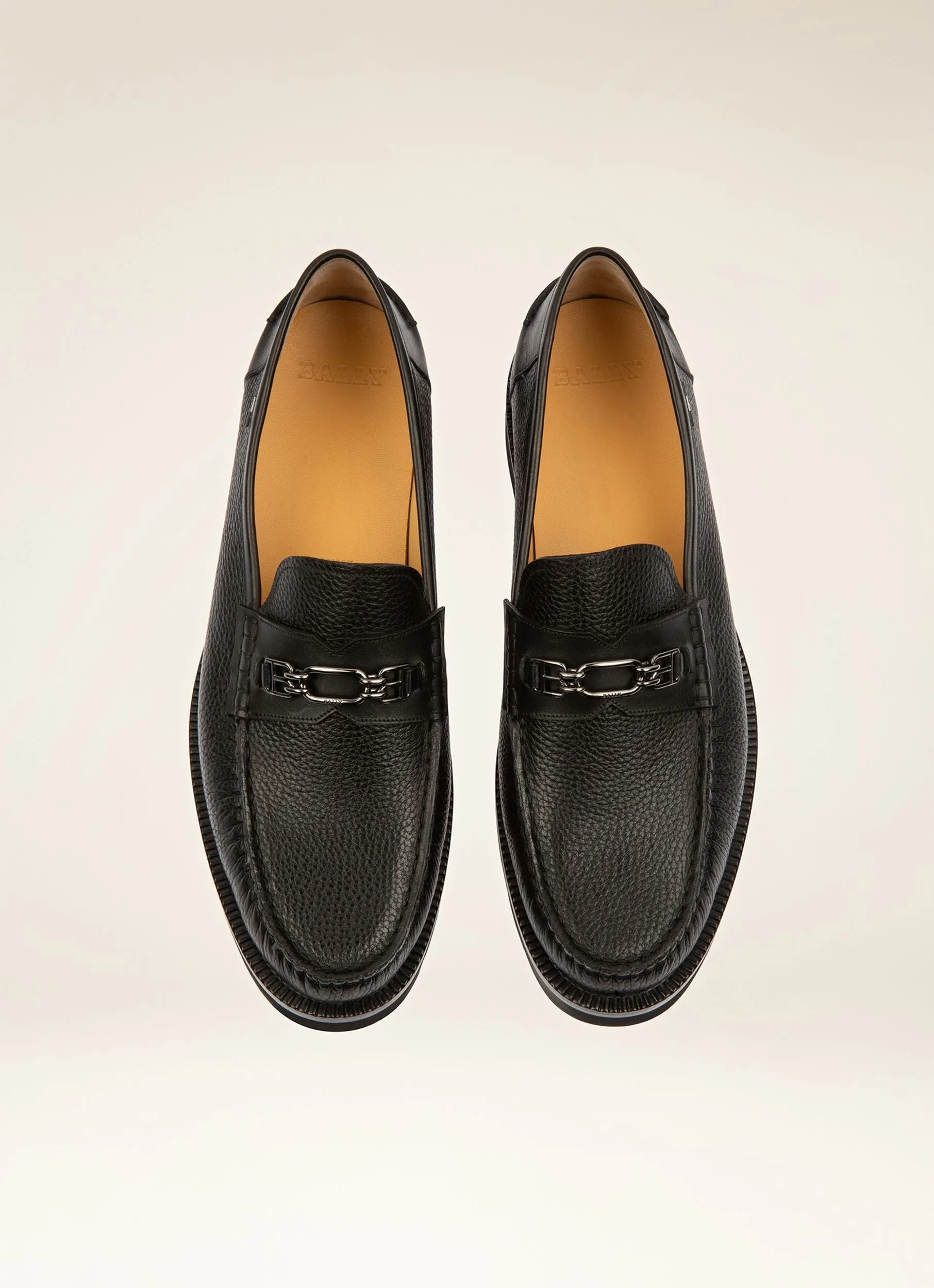 Nottingham Loafer in Black Grained Leather
