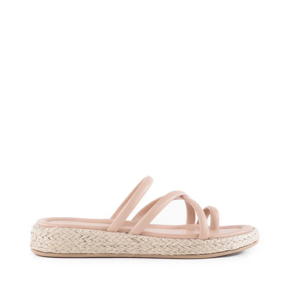 RULE THE WORLD in Beige