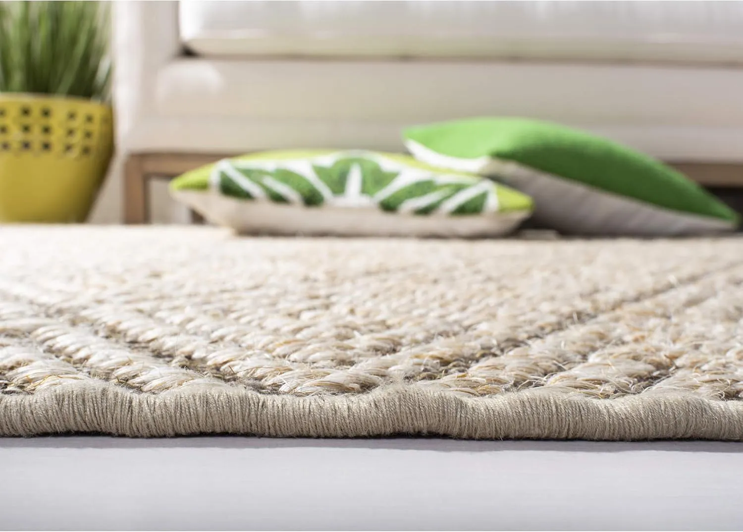 SAFAVIEH Palm Beach Collection Area Rug - 8' x 10', Beige & Brown, Sisal Design, Non-Shedding & Easy Care, Ideal for High Traffic Areas in Living Room, Bedroom (PAB360B)