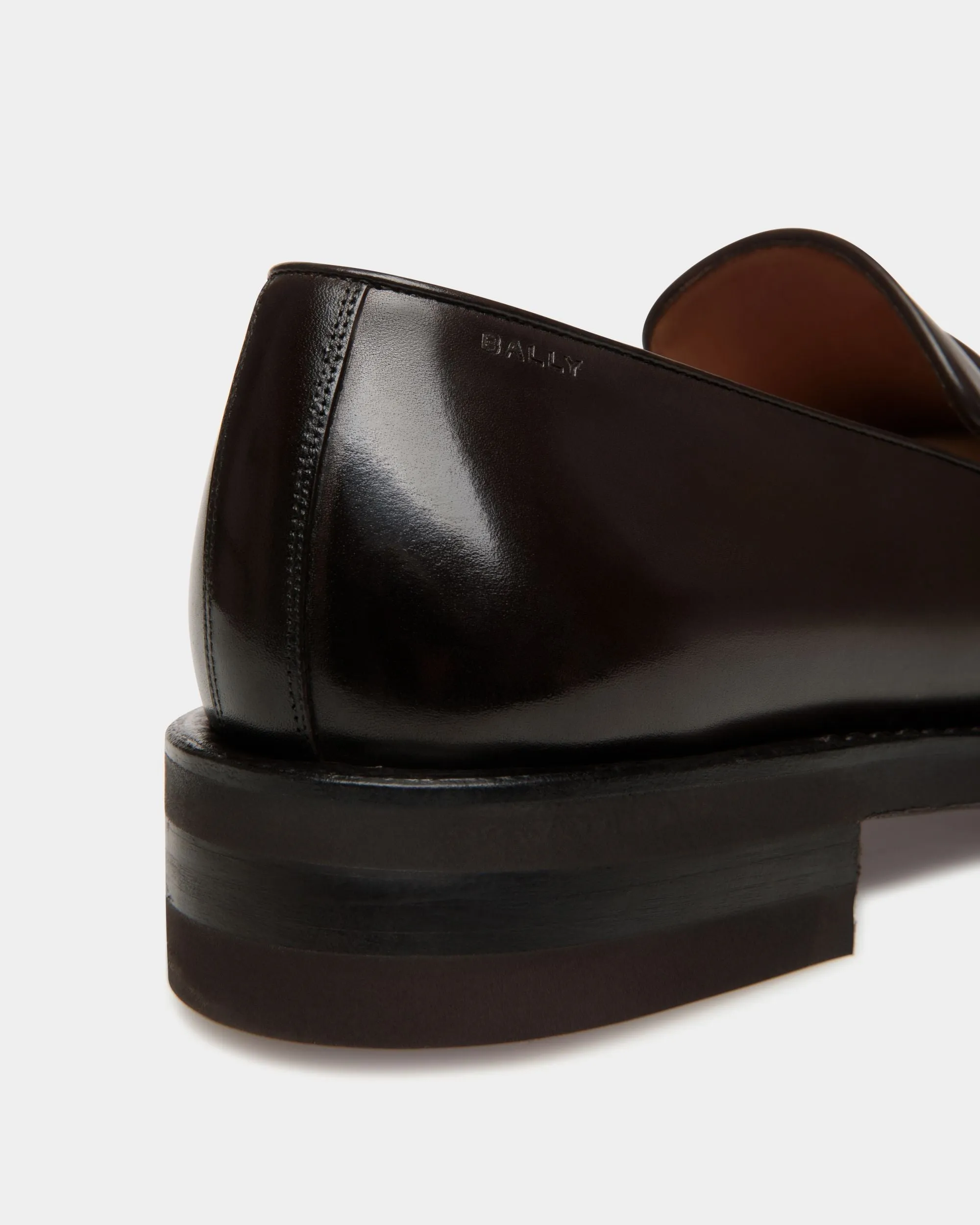 Scribe Un Loafer in Ebano Leather