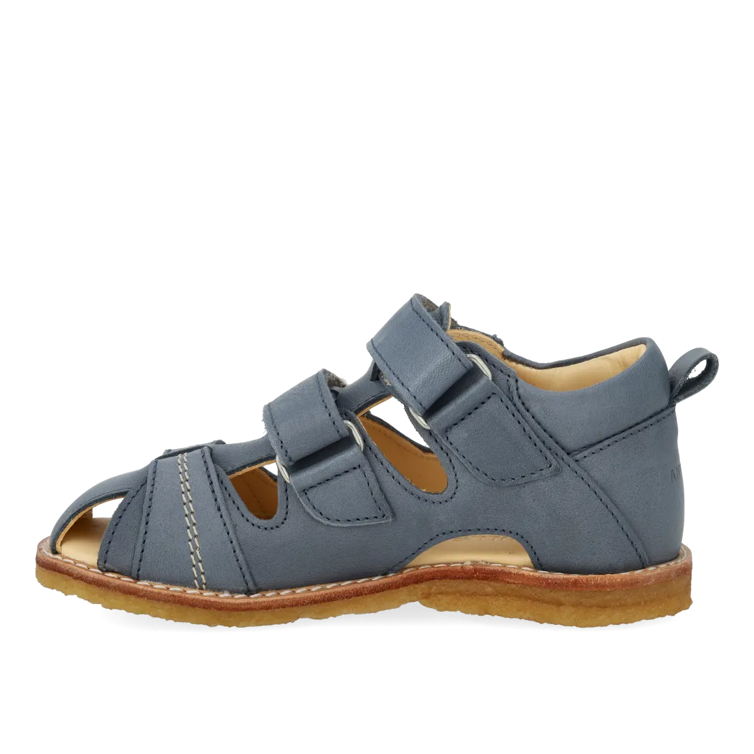 Starter sandal with velcro closure