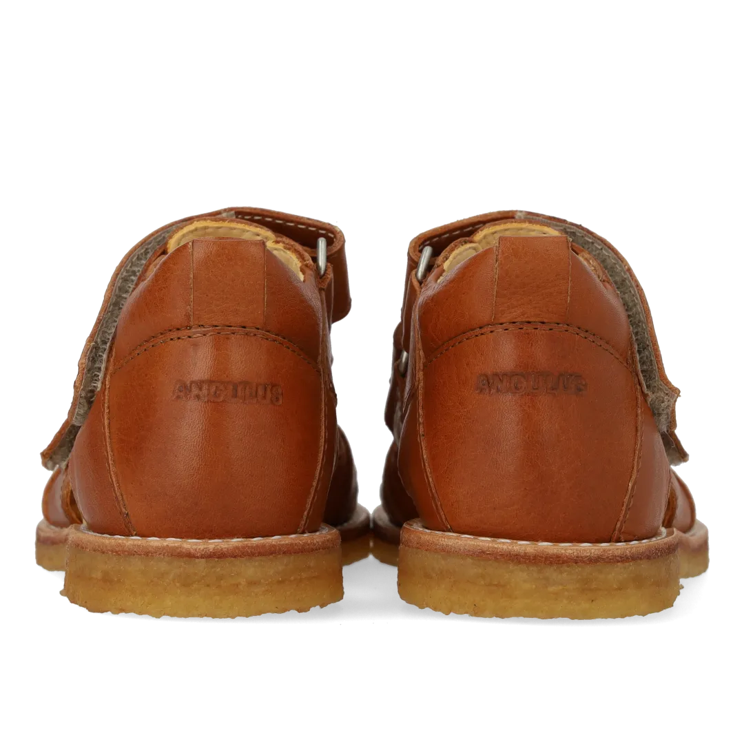 Starter sandal with velcro closure