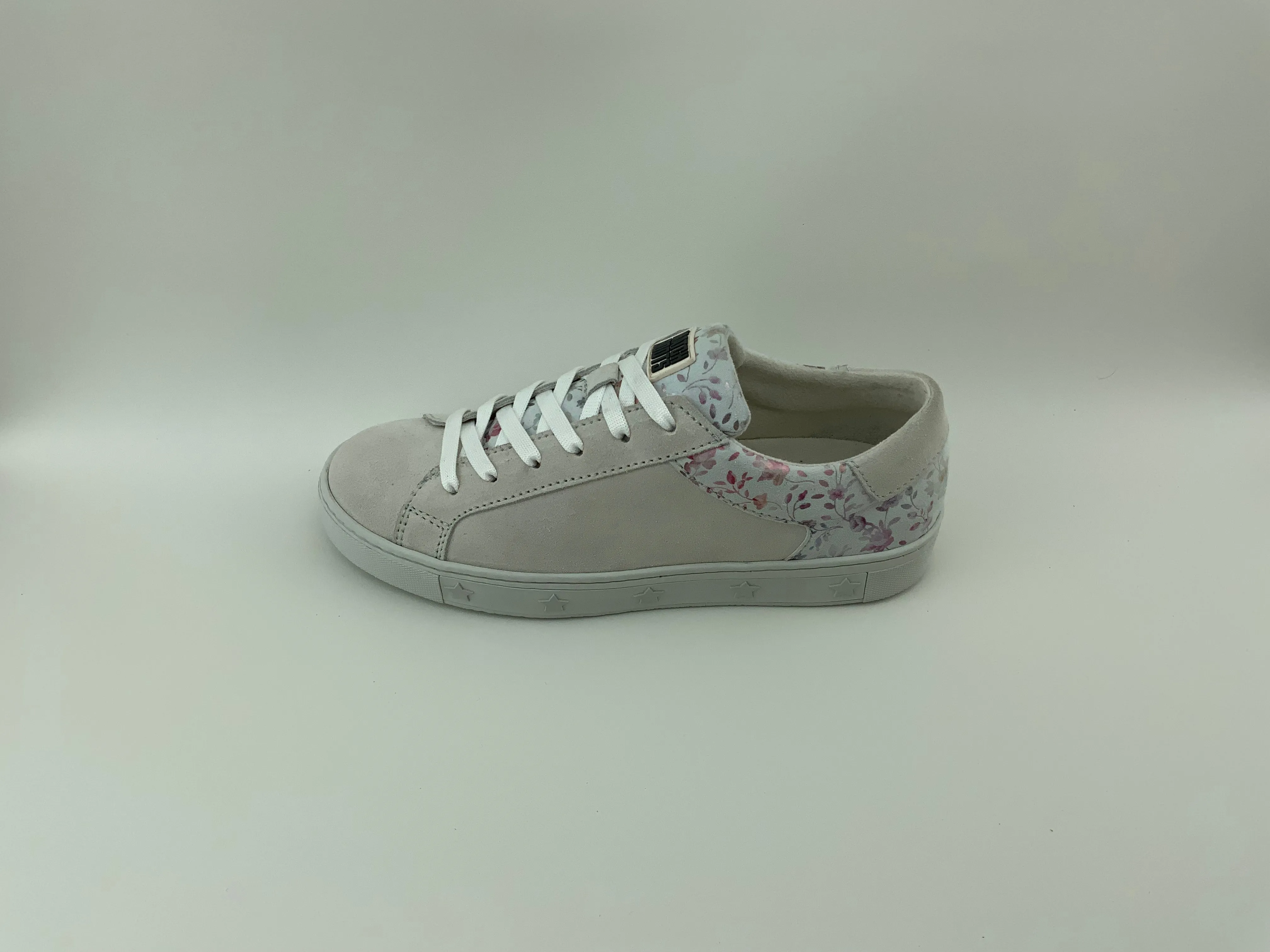 The Supreme Romantic Collection - Soft Cream | Women