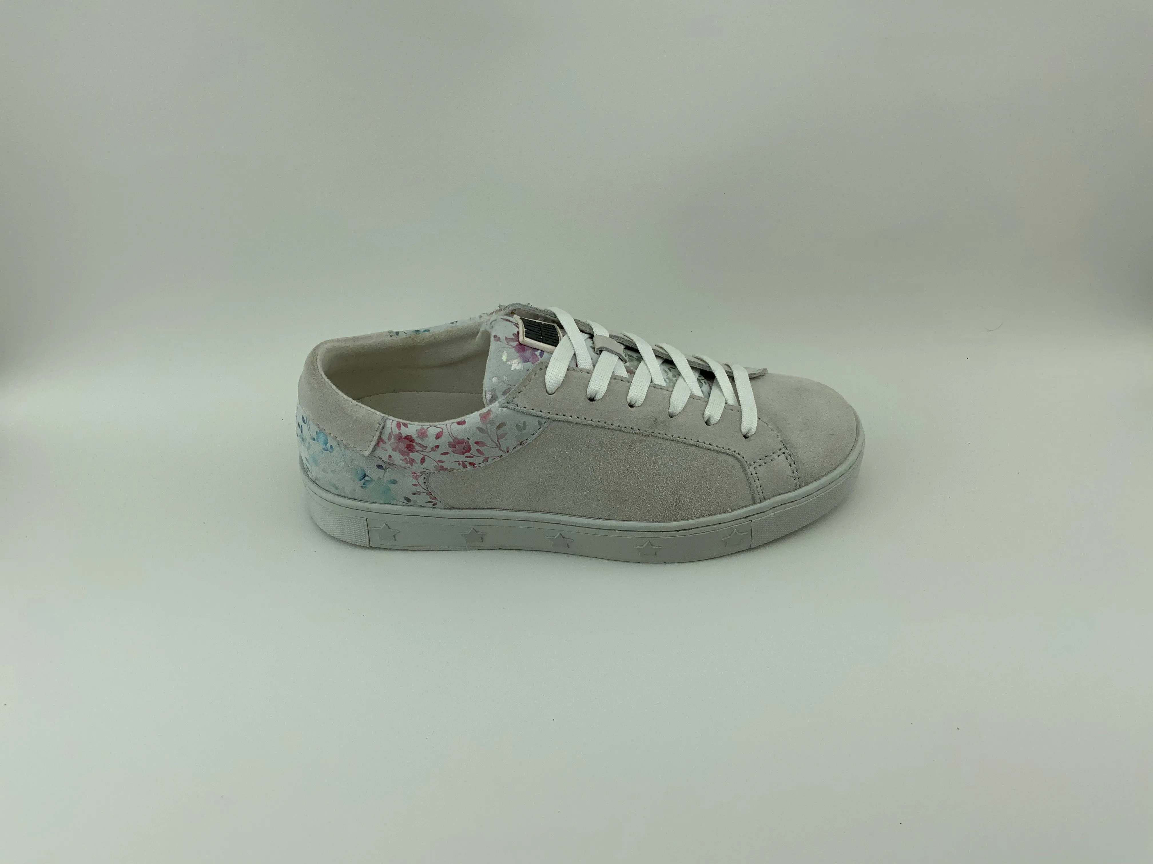 The Supreme Romantic Collection - Soft Cream | Women
