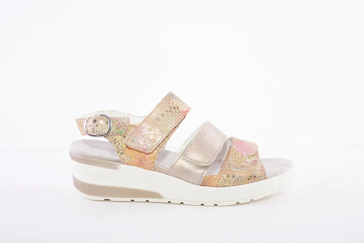 WALDLAUFER - 702001 CLAUDIA-LOW WEDGE SANDAL - BEIGE MULTI