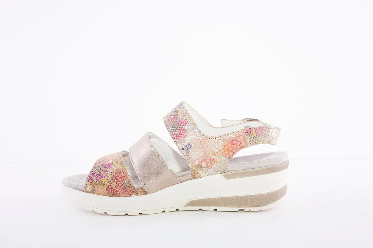 WALDLAUFER - 702001 CLAUDIA-LOW WEDGE SANDAL - BEIGE MULTI