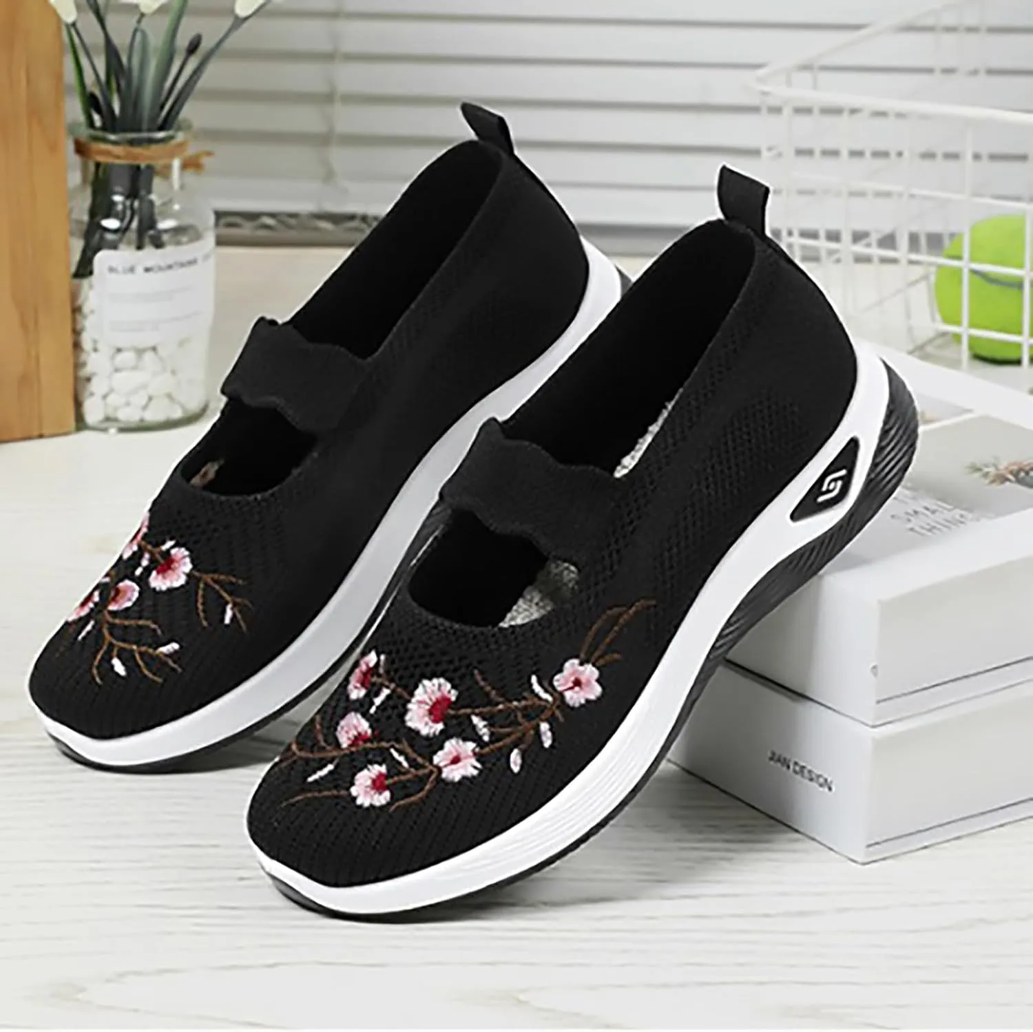 Women Woven Loafers Orthopedic Breathable Soft Shoes Slip On Walking Foam Anti Slip Arch Support Embroidery Sneakers